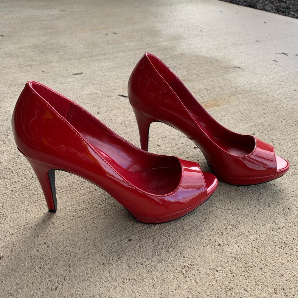 Red Shoes 👠